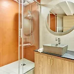 Superb 3-bedroom Flat Near The Moulin Rouge And Montmartre