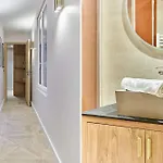 Superb 3-bedroom Flat Near The Moulin Rouge And Montmartre Appartement Paris